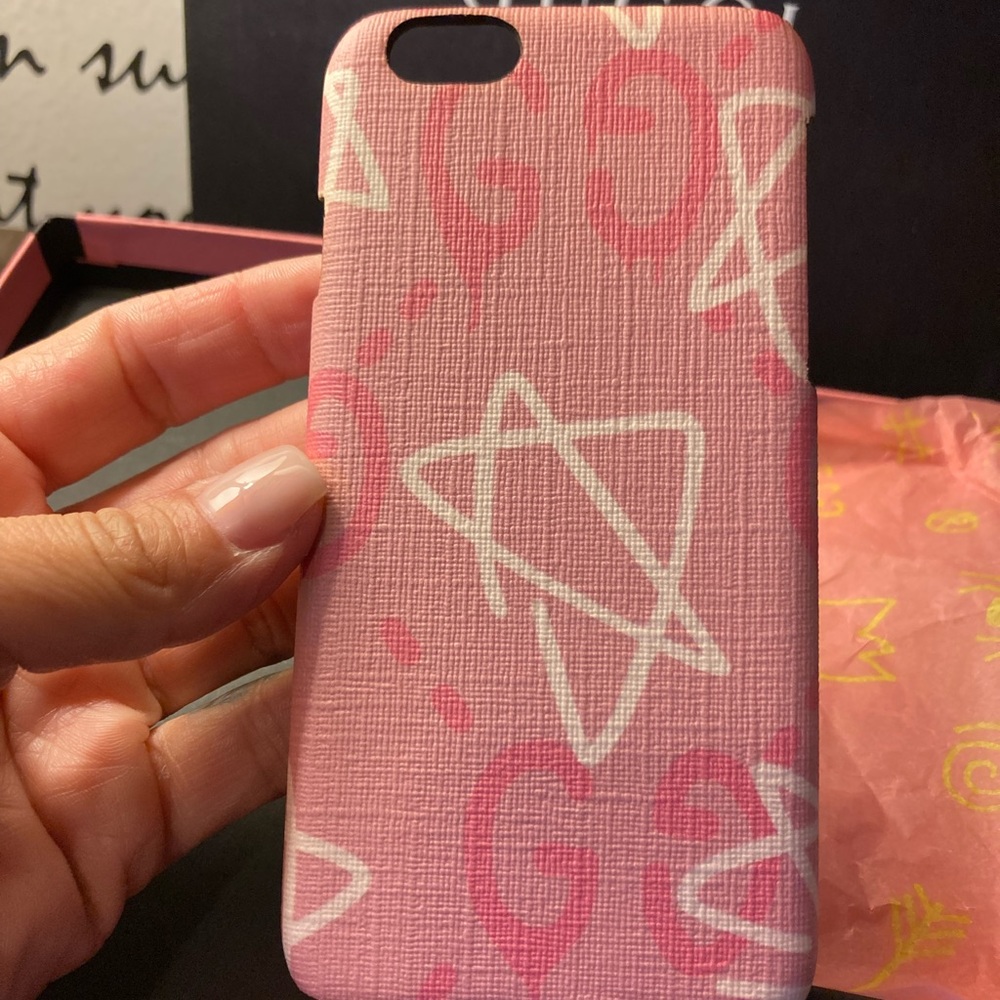 💯% Authentic Gucci Pink IPhone SE Phone Holder With Box - Picture 4 of 4